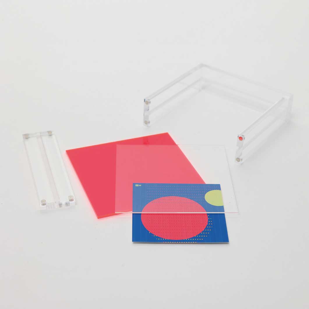 Floating Acrylic Picture Frame