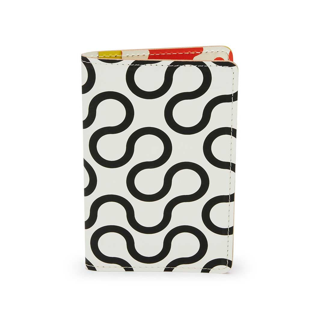 Dusen Dusen Recycled Leather Passport Case Arc