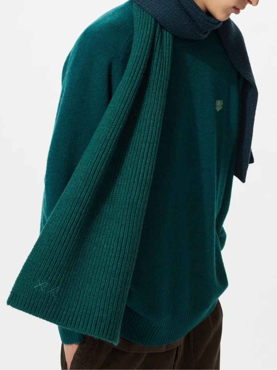 UNIQLO KAWS Winter HEATTECH Knit Scarf