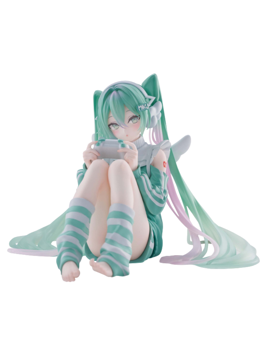 Hatsune Miku Holiday Memories Game Figure
