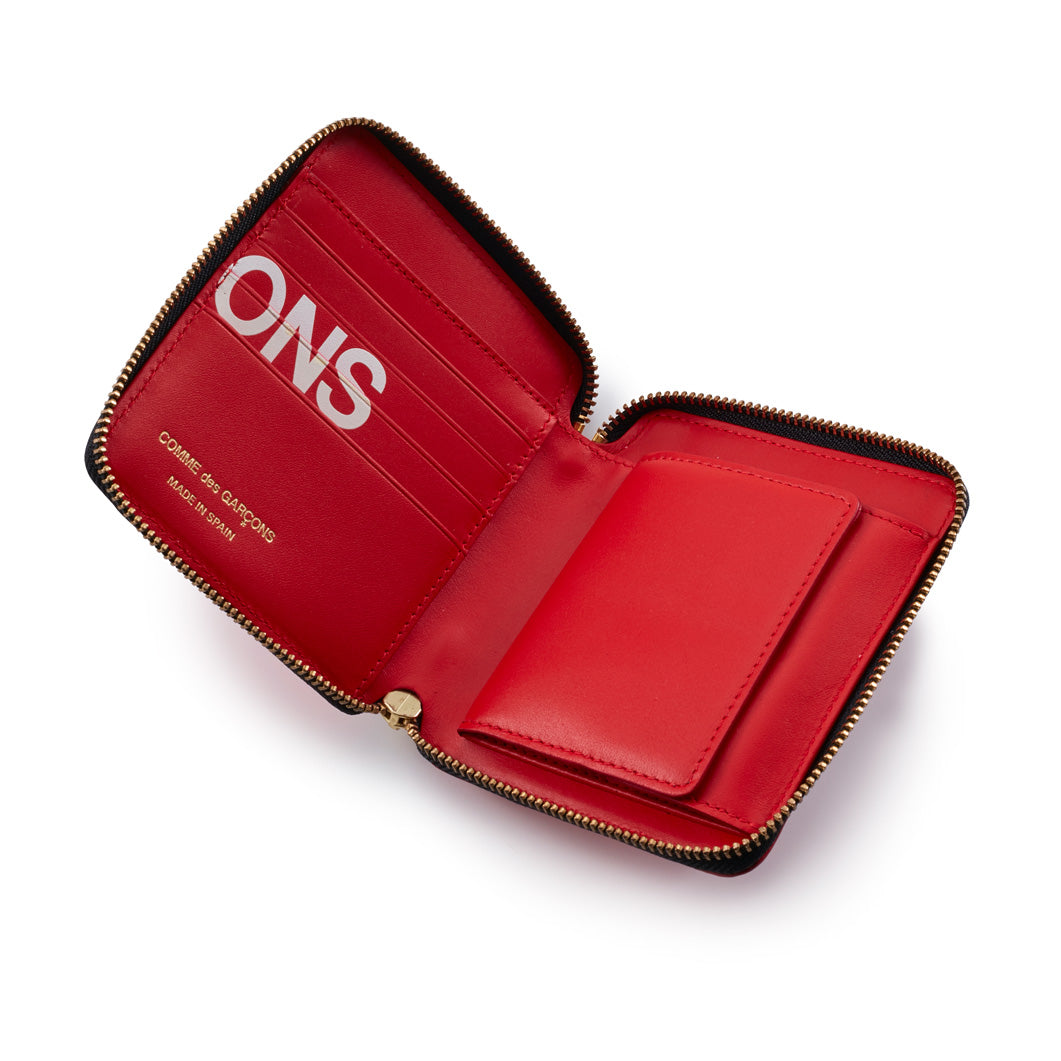 Comme des Garcons Huge Logo Bi-fold Zip Wallet