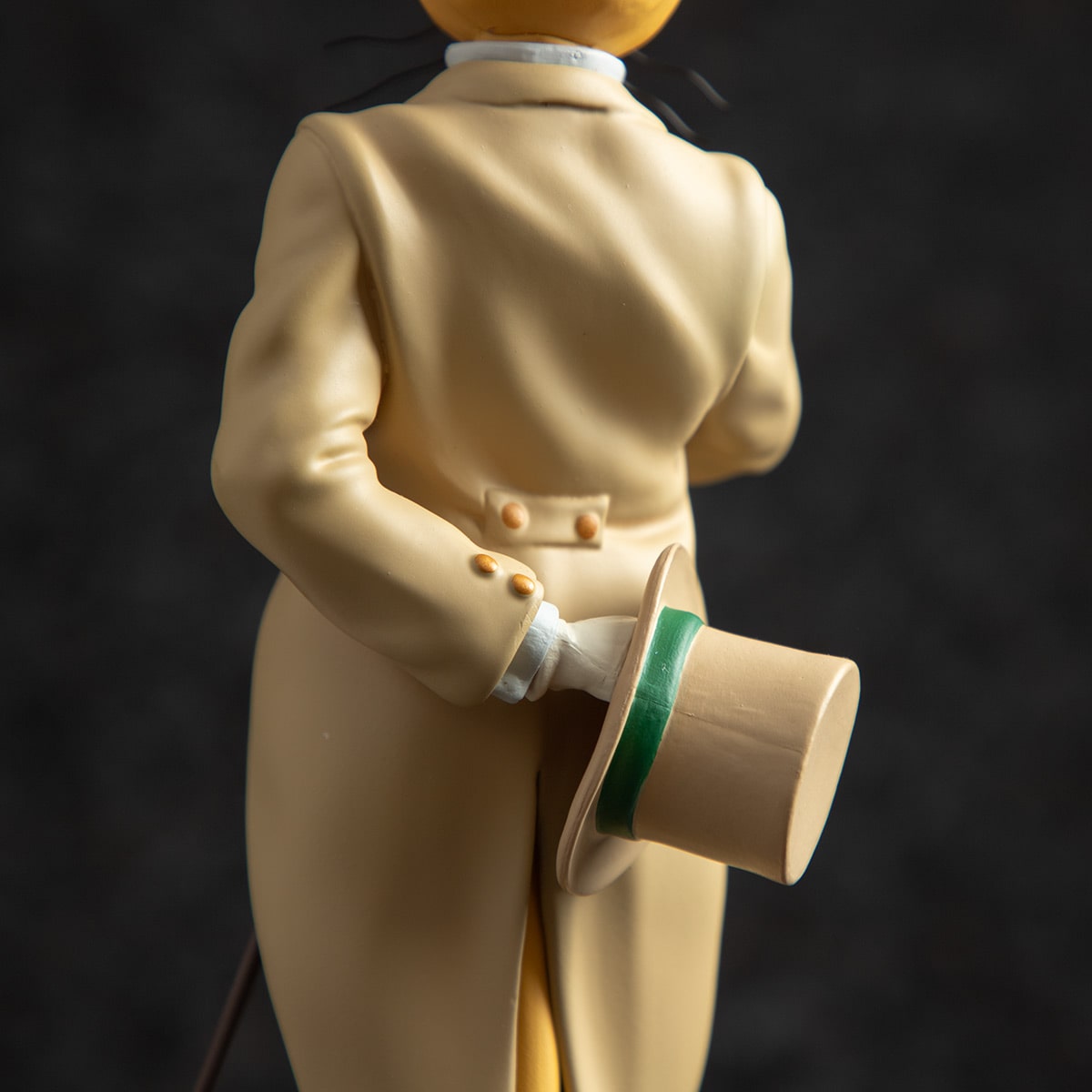 Whisper of the Heart Baron Music Box – Country Roads Melody Figure