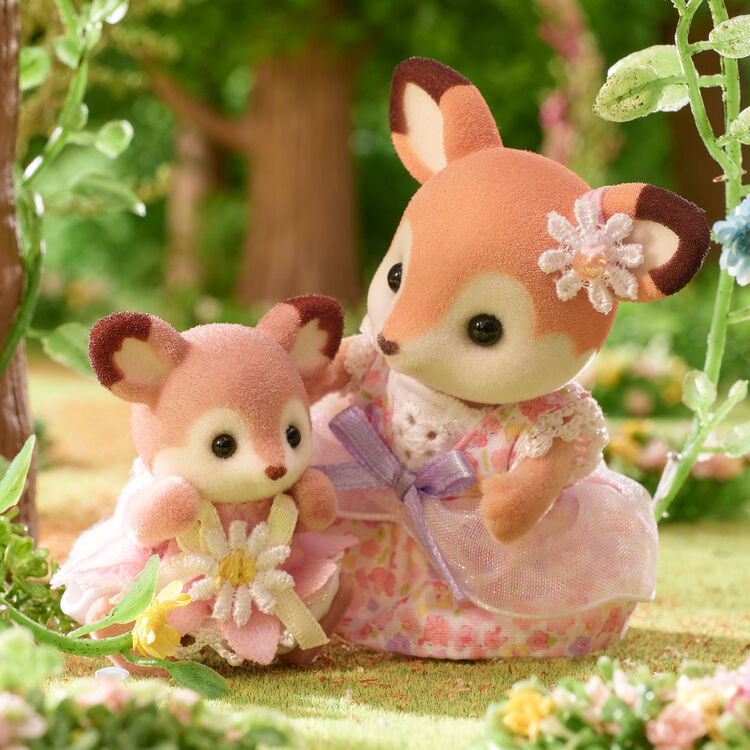 Sylvanian Families Deer Baby Waterside Swing Playset