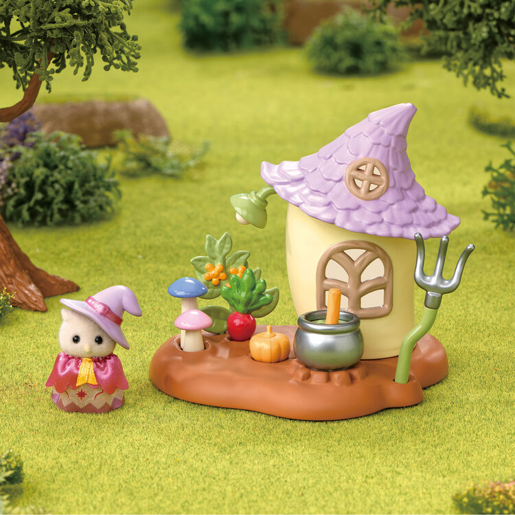 Sylvanian Families Little Tales Collection Owl Magical Vegetable Garden Figure Set