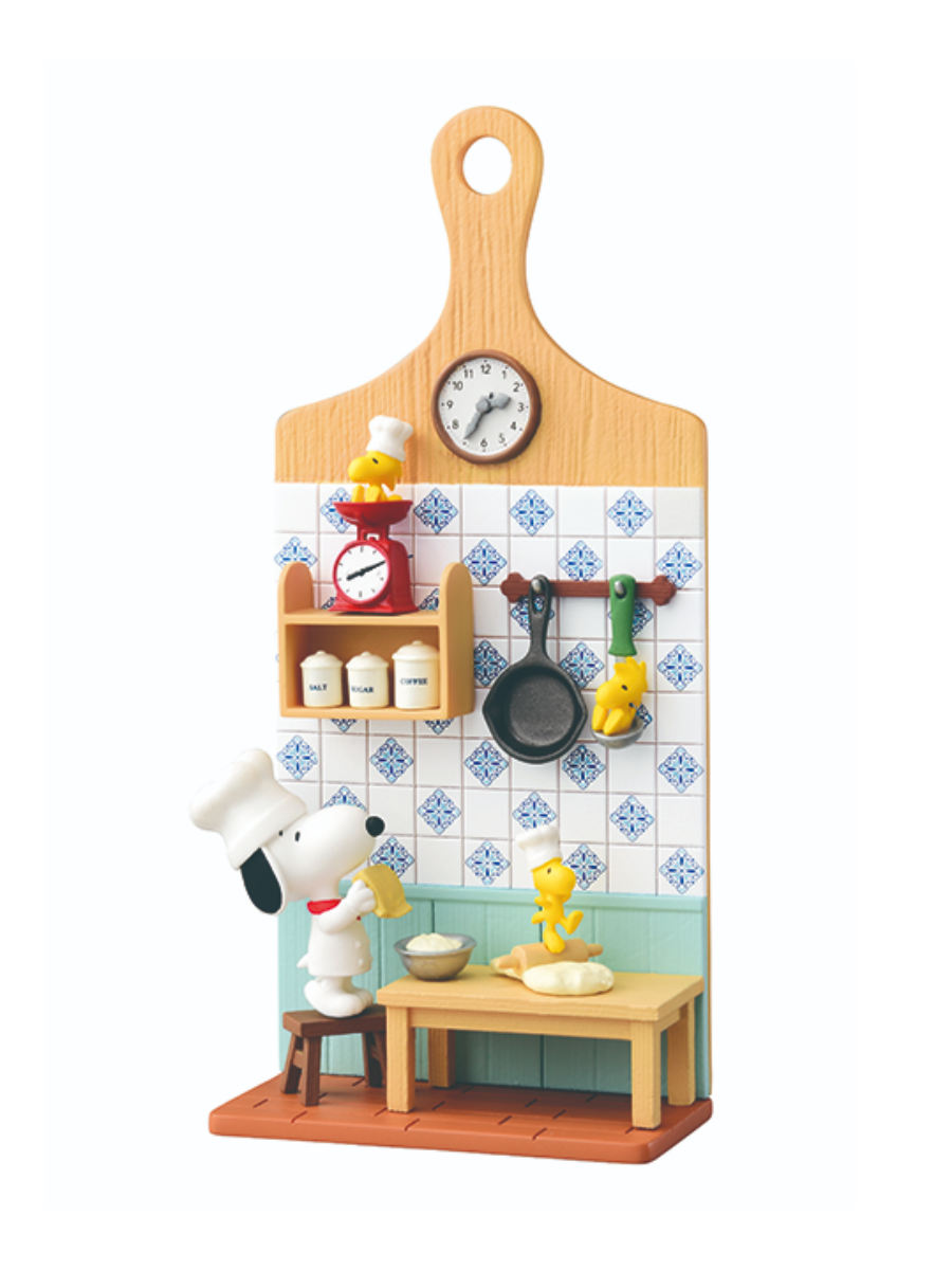 Snoopy Miniature Board Figure Set – Peanuts Collectible Display Boards, 6pcs Box