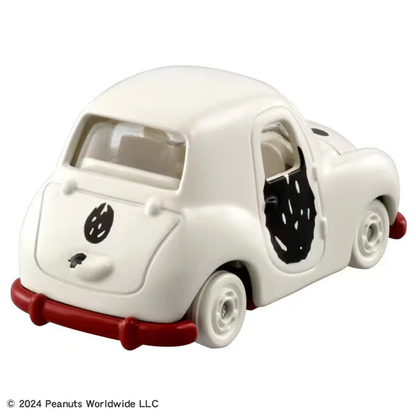 Takara Tomy No.153 Diecast Car Snoopy Car II
