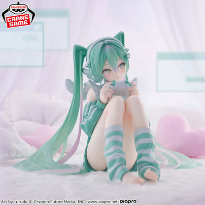 Hatsune Miku Holiday Memories Game Figure