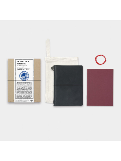 Traveler’s Notebook Passport Size Black Leather Starter Kit