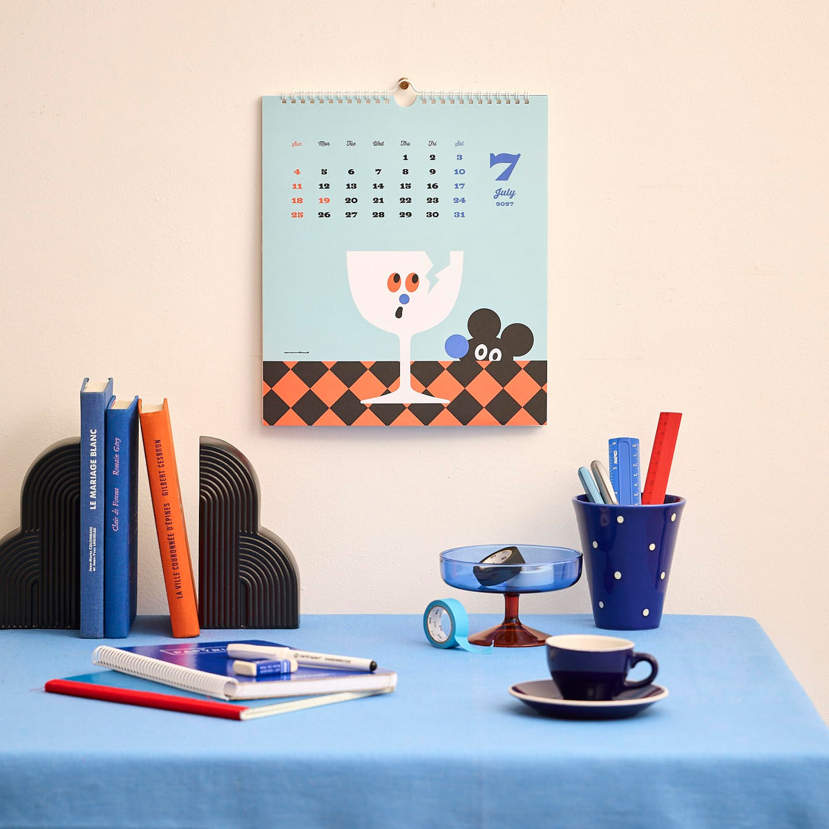 umao 2027 Wall Calendar – Animals & Blue World