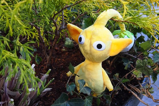 Sanei Boeki Pikmin Plush Toy – Yellow Pikmin ALL STAR COLLECTION