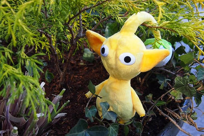 Sanei Boeki Pikmin Plush Toy – Yellow Pikmin ALL STAR COLLECTION