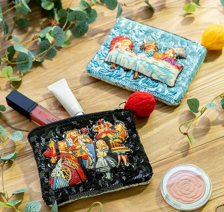 Macmillan Alice Tamaoworld Sequin Embroidered Pouch (Queen of Hearts)