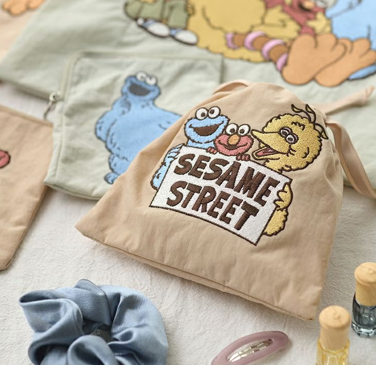 Sesame Street Embroidered Drawstring Pouch Beige