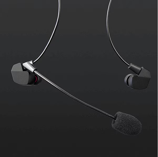 final VR3000 + Condenser Mic for Gaming In-Ear Earphones