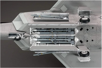 Hasegawa 1/48 Scale USAF Air Superiority Fighter F-22 Raptor Plastic Model Kit PT45