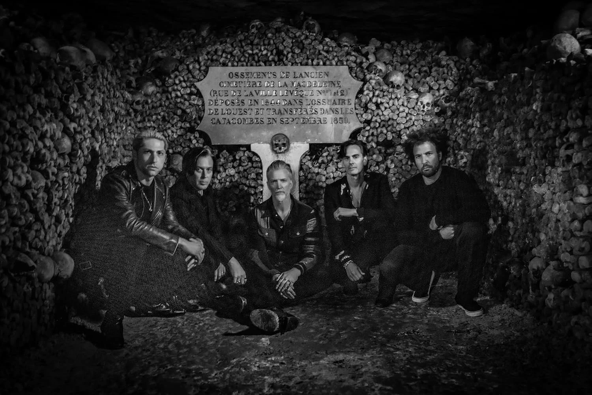 Queens of the Stone Age Alive in the Catacombs Japan Edition CD