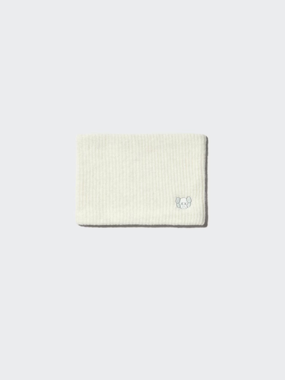 Uniqlo KAWS Winter HEATTECH Soufflé Yarn Knit Neck Warmer