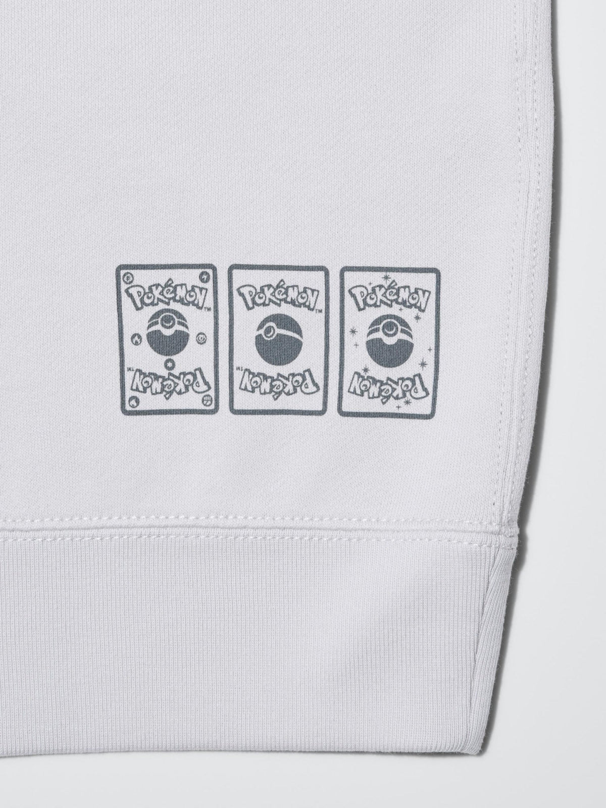Uniqlo Pokemon UT Collection 479779 Sweatshirt
