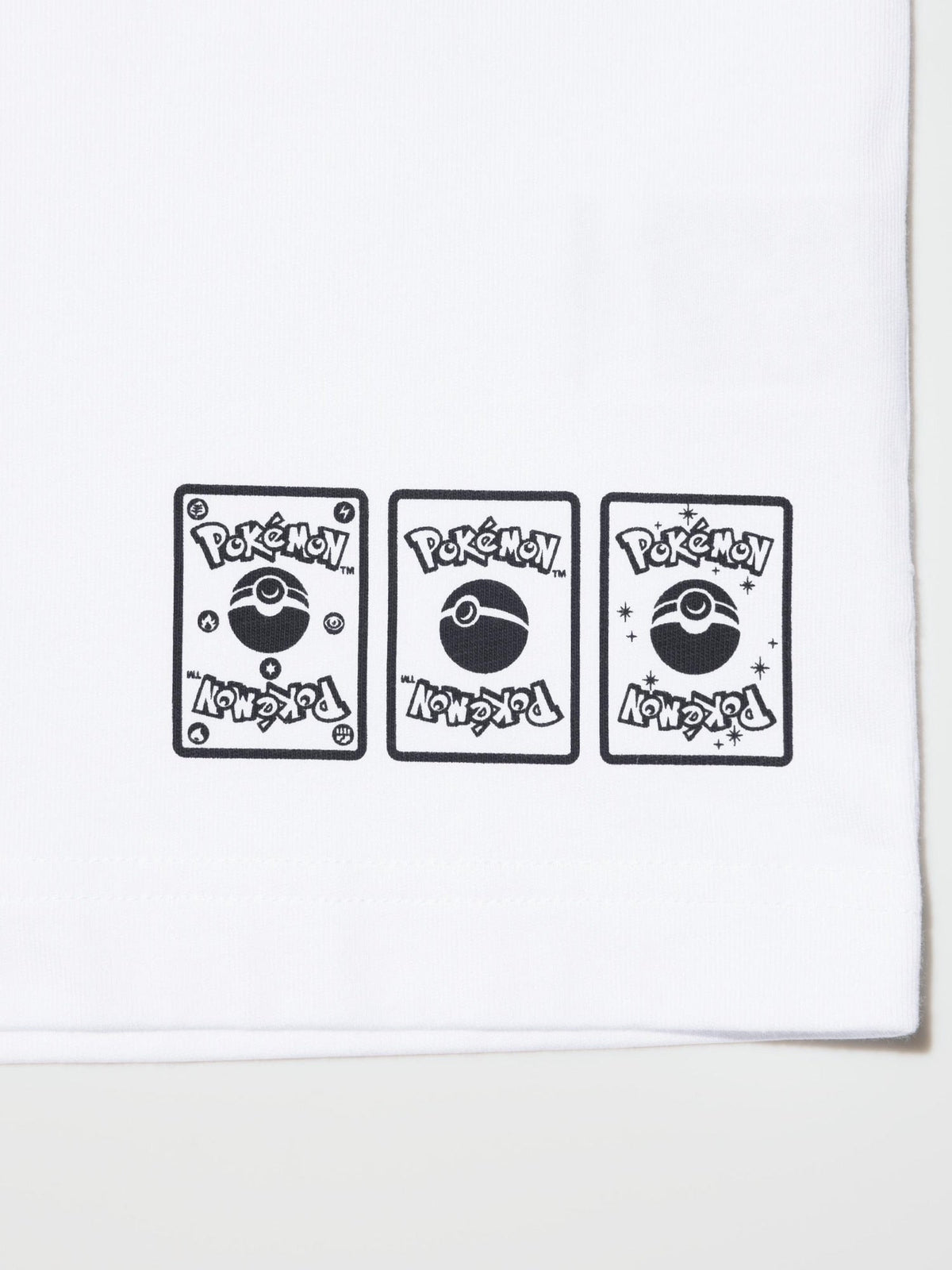 UNIQLO Pokemon Trading Card Art  Unisex Graphic T‑Shirt 480860