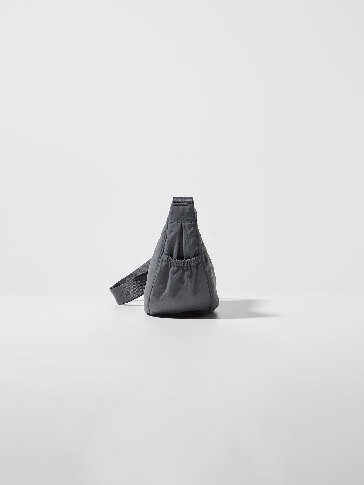 Uniqlo Round Mini Shoulder Bag