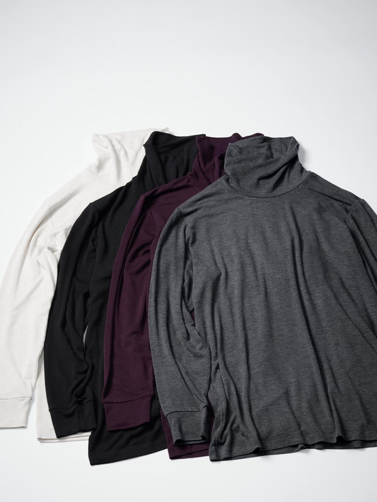 UNIQLO HeatTech Cashmere Blend Ultra Stretch Turtleneck Top 9-Sleeve