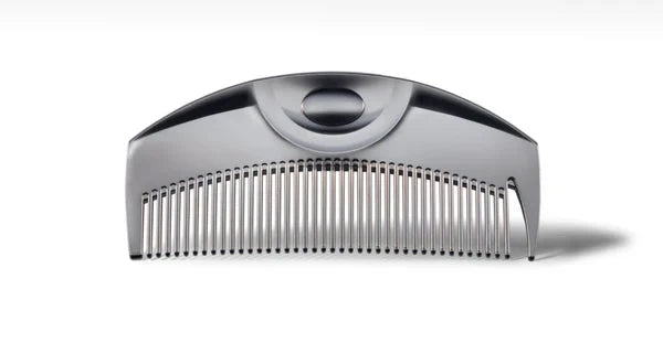 LOVECHROME INBATH Tsuki Folding Hair Comb