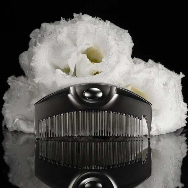 LOVECHROME INBATH Tsuki Premium Black Folding Hair Comb