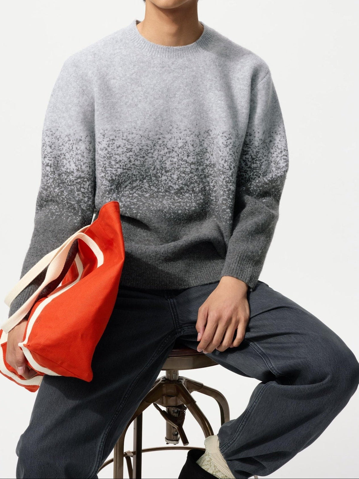 Uniqlo Soufflé Yarn Gradient Crew Neck Sweater