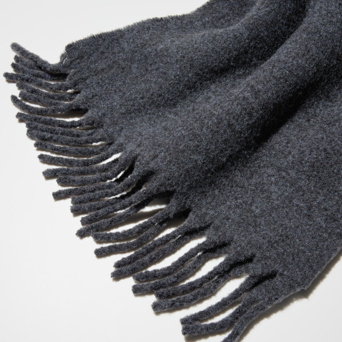 Uniqlo Souffle Yarn Chunky Stole Scarf
