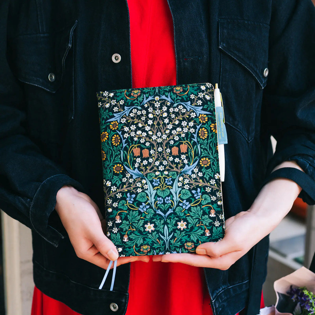 Hobonichi Techo 2027 V&A Series Blackthorn A5 Planner Cover William Morris Design