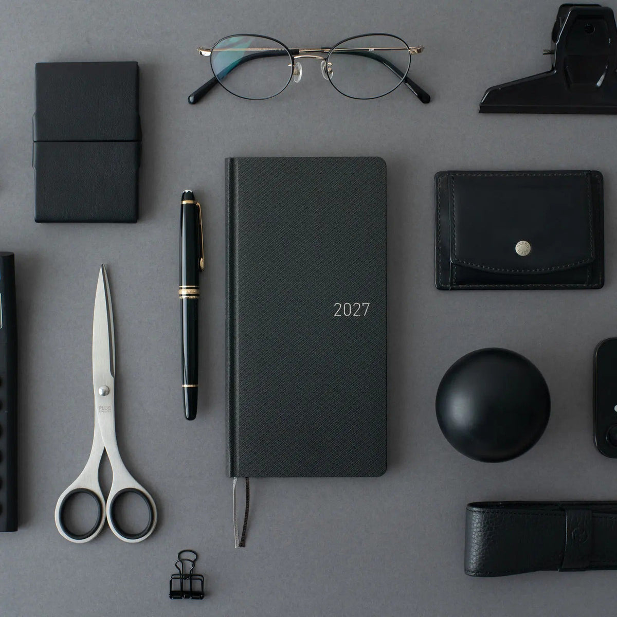 Hobonichi Techo 2027 Weeks Black Argyle Planner