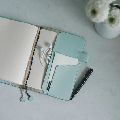 Hobonichi Techo 2027 minä perhonen felice Blue A5 Cousin Planner Cover