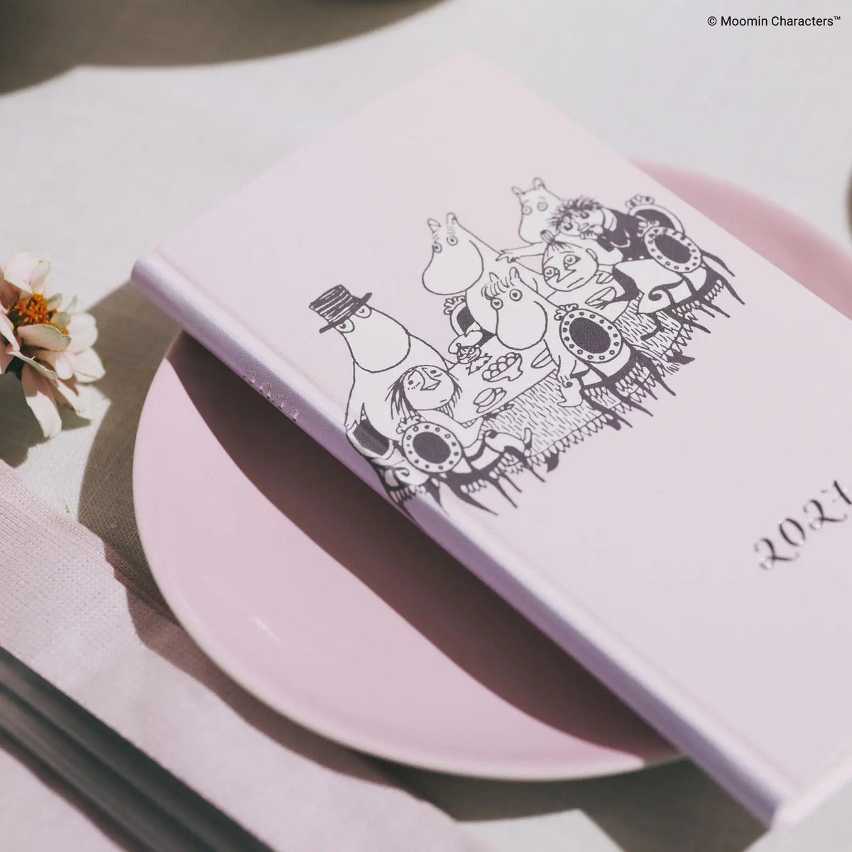 Moomin Hobonichi "Gather Around the Table" 2027 Weeks Planner