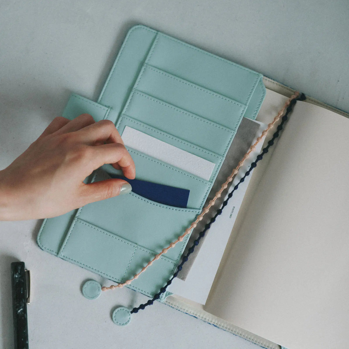 Hobonichi Techo 2027 minä perhonen felice Blue A5 Cousin Planner Cover