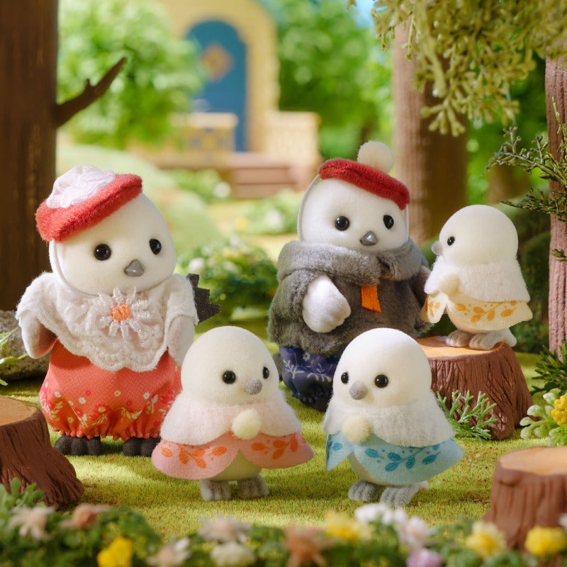 Sylvanian Families Long Tailed Tit Family 5 Piece Fluffy Bird Figure Set