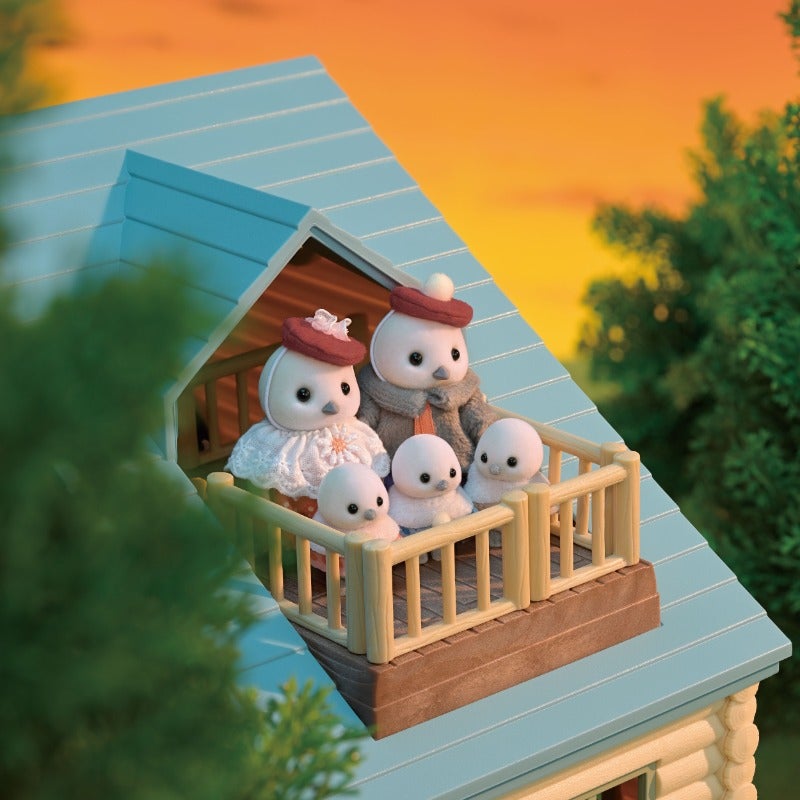 Sylvanian Families Long Tailed Tit Family 5 Piece Fluffy Bird Figure Set