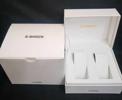 Casio G-SHOCK Pair Set GM-110BB-1AJF & GM-S110PG-1AJF Watch Set