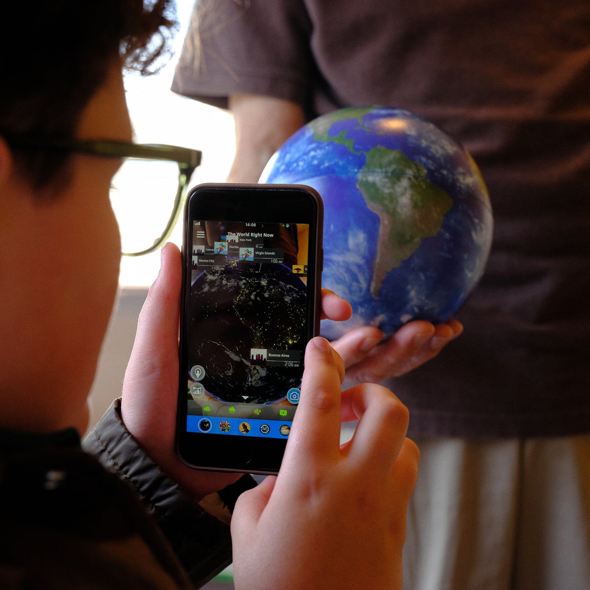 Hobonichi Earth Ball AR Interactive Globe